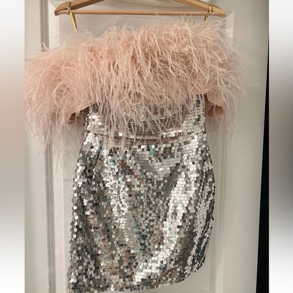 New with tag Lola Sequins Mini Dress Bronx and Banco Size XS [open to trade] - Picture 3 of 17